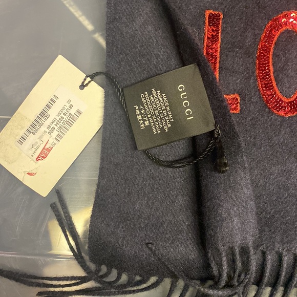 NWT ✨GUCCI✨ Authentic! Navy Blue cashmere and silk LOVED Sequin Scarf NWT - Picture 5 of 5